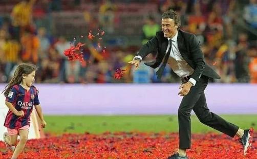 浓眉哥遭遇十五持续失利，西班牙队教练压力巨大！的简单介绍